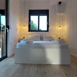 Almeree Apartment