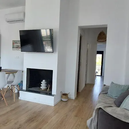 Almeree كاتو الميري